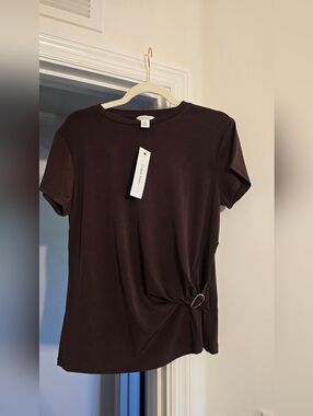 NWT Calvin Klein Short Sleeve Tee with Side Ring in Deep Brown